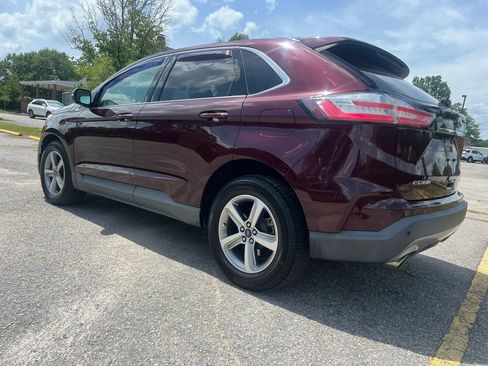 Used 2019 Ford Edge SEL w/ Equipment Group 201A FWD image 12