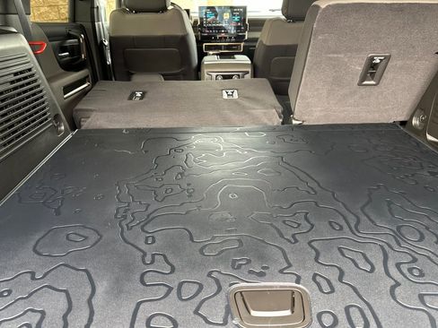 Certified 2025 GMC Hummer EV 2X image 16