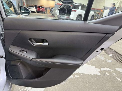 Used 2022 Nissan Sentra SV FWD image 23