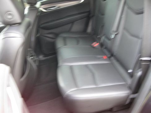 Used 2019 Cadillac XT5 Luxury image 24