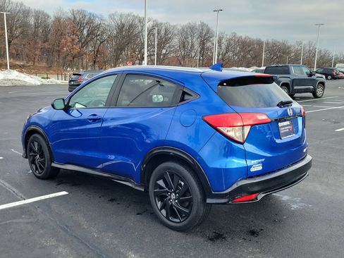 Used 2022 Honda HR-V Sport image 4