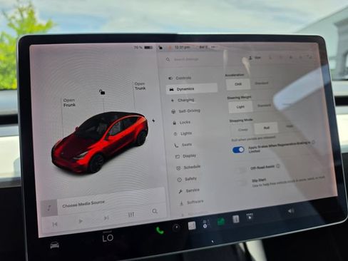 Used 2022 Tesla Model Y Long Range AWD/4WD image 46