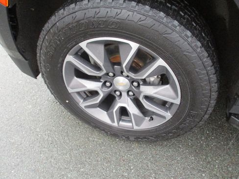 Used 2023 Chevrolet Tahoe LS image 9