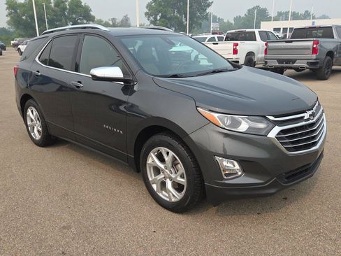 Used 2018 Chevrolet Equinox Premier FWD image 8