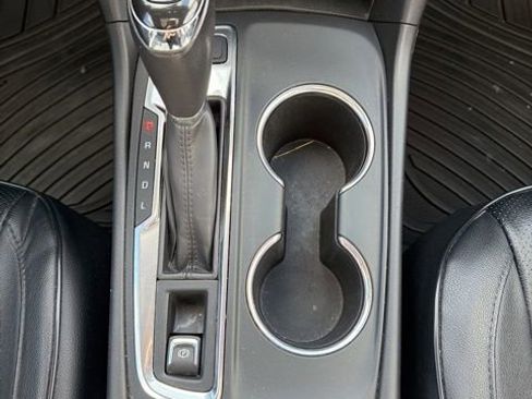 Used 2018 Chevrolet Equinox LT w/ Sun & Infotainment Package image 13