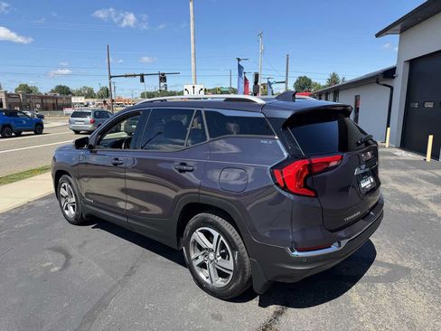 Used 2019 GMC Terrain SLT w/ Preferred Package AWD/4WD image 3