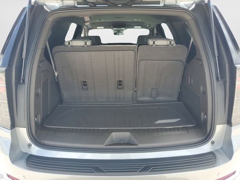 Used 2026 Chevrolet Tahoe LS RWD image 12