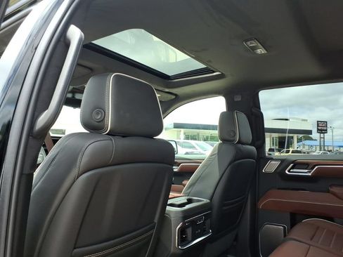 New 2026 GMC Sierra 1500 Denali Ultimate AWD/4WD image 16