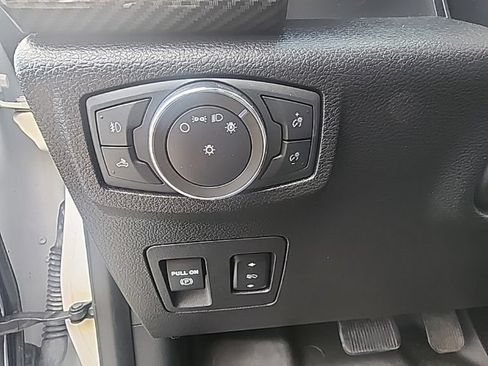 Used 2020 Ford F150 XLT w/ Equipment Group 302A Luxury AWD/4WD image 26