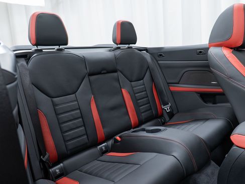 New 2026 BMW 440i xDrive Convertible w/ Premium Package image 24