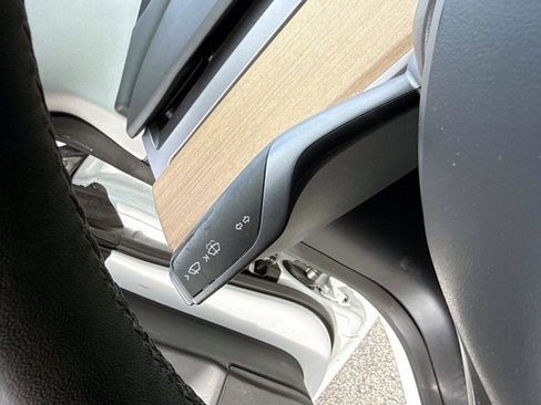 Used 2021 Tesla Model 3 Standard Range Plus image 32