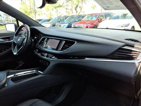 Certified 2024 Buick Enclave Avenir w/ Avenir Technology Package image 7