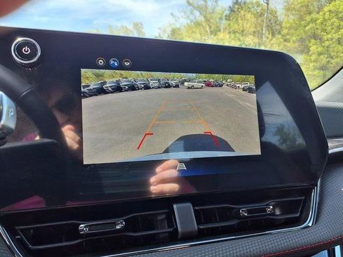 New 2026 Chevrolet Equinox RS w/ Convenience Package III FWD image 17