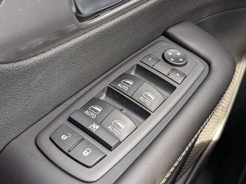 New 2026 Chrysler Pacifica Select image 22