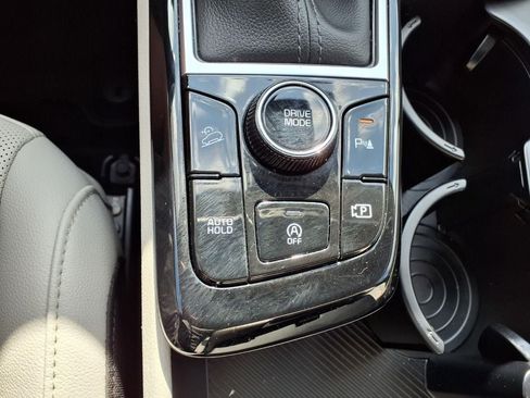 Certified 2025 Kia Sportage EX FWD image 24