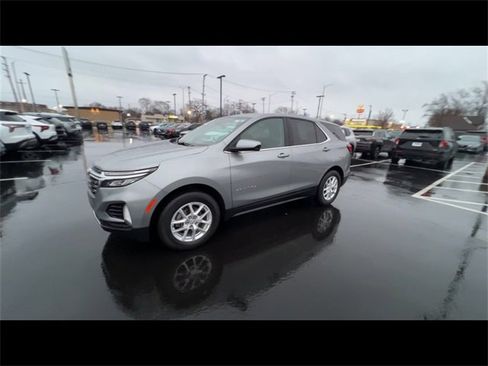 Certified 2024 Chevrolet Equinox LT w/ LPO, Floor Liner Package image 4