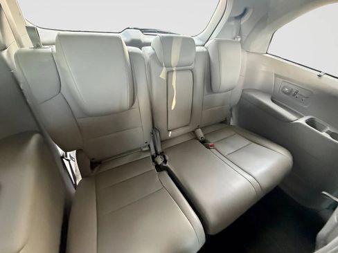 Used 2016 Honda Odyssey Touring Elite image 20