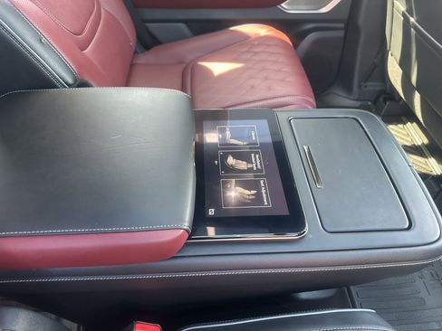 Used 2025 INFINITI QX80 Autograph w/ Autograph Exterior Package image 19