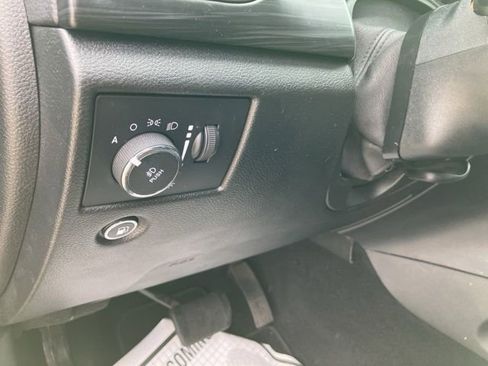 Used 2021 Jeep Grand Cherokee Laredo RWD image 24