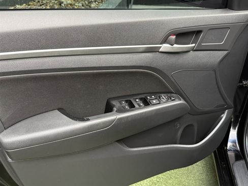 Used 2019 Hyundai Elantra SEL w/ Cargo Package image 23