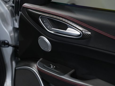 Used 2020 Alfa Romeo Giulia Quadrifoglio w/ Nero Edizione image 26