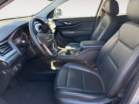Used 2023 GMC Acadia SLT AWD/4WD image 9