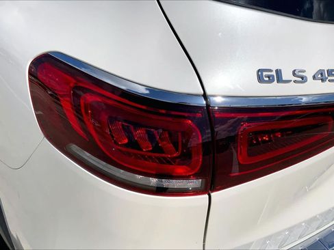 Used 2022 Mercedes-Benz GLS 450 4MATIC image 28