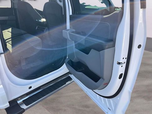 Used 2025 Ford F150 XLT w/ Equipment Group 302A MID image 19