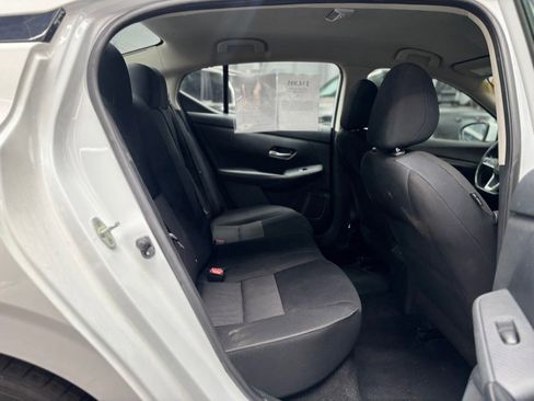 Used 2022 Nissan Sentra SV FWD image 15