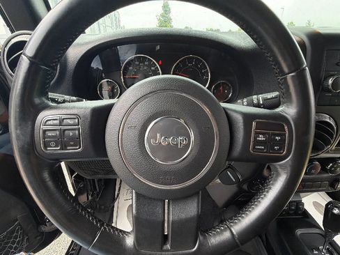 Used 2014 Jeep Wrangler Unlimited Sport w/ Quick Order Package 24S AWD/4WD image 21