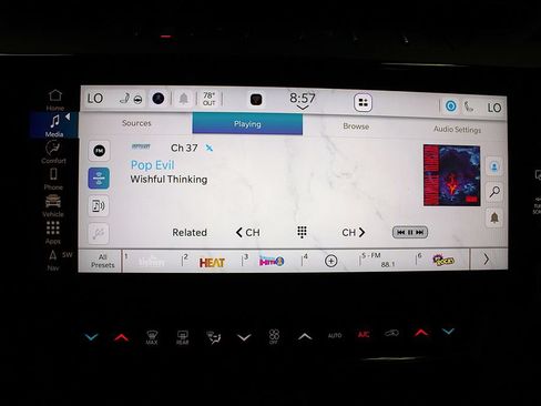 New 2026 Jeep Grand Cherokee Limited w/ Limited Altitude Package AWD/4WD image 16