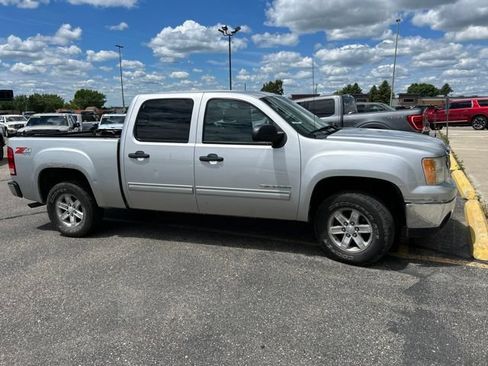 Used 2011 GMC Sierra 1500 SLE w/ Power Tech Package AWD/4WD image 5