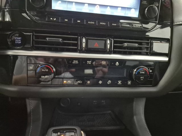 Certified 2025 Nissan Pathfinder SL AWD/4WD image 15