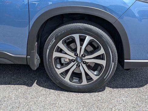 Certified 2024 Subaru Forester Limited AWD/4WD image 11