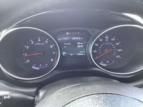 Used 2015 Kia Sedona SX FWD image 21