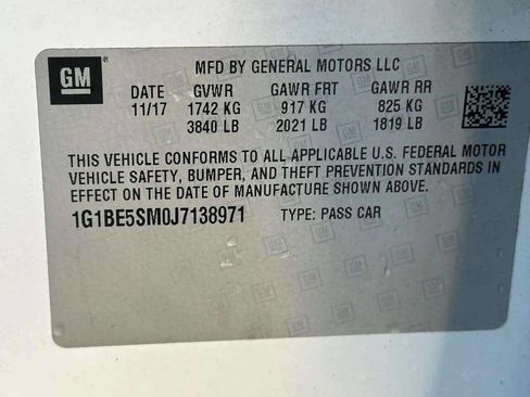 Used 2018 Chevrolet Cruze LT w/ Convenience Package image 18