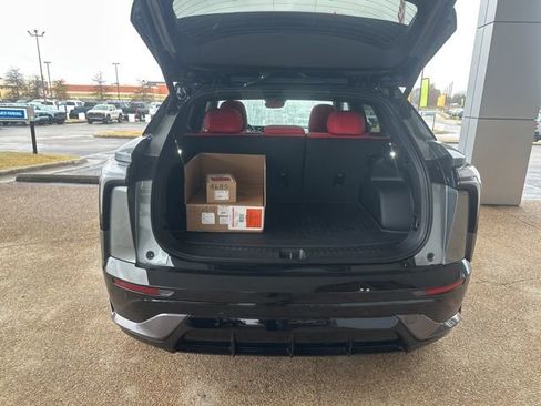 New 2026 Chevrolet Blazer EV SS w/ LPO, Blackout Package image 28