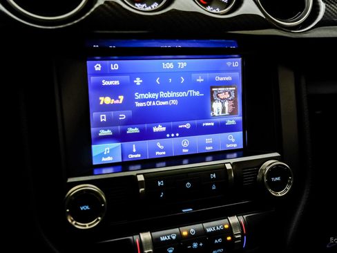 Used 2021 Ford Mustang Shelby GT500 w/ Carbon Fiber Track Pack RWD image 74