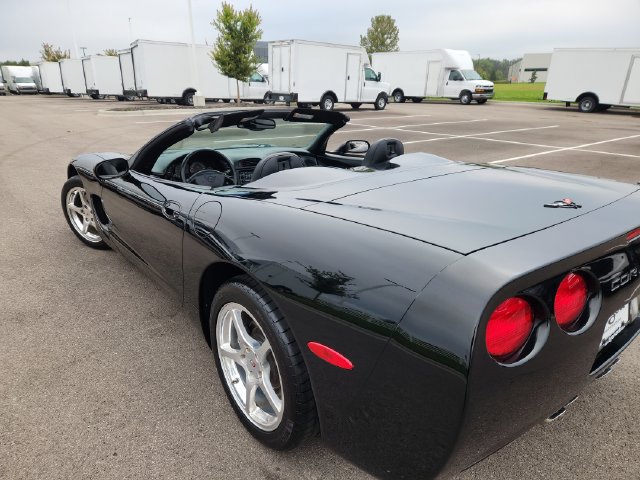 Used 2001 Chevrolet Corvette Convertible w/ Preferred Equipment Group2 RWD image 30