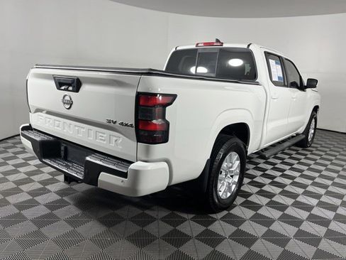Used 2022 Nissan Frontier SV w/ Technology Package AWD/4WD image 8