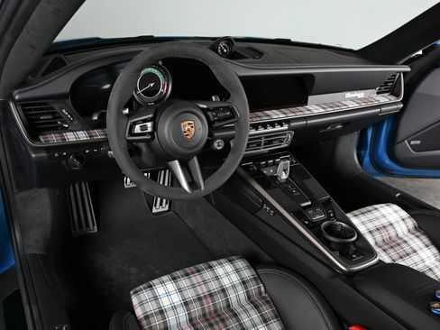 Used 2025 Porsche 911 Turbo S AWD/4WD image 4