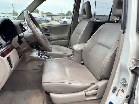 Used 2004 Suzuki XL7 4WD image 16