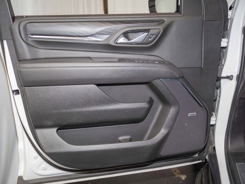 Certified 2024 GMC Yukon XL Denali AWD/4WD image 10