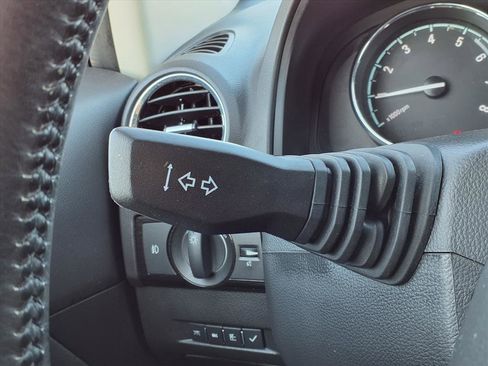 Used 2015 Chevrolet Captiva Sport LS image 18