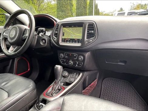 Used 2018 Jeep Compass Trailhawk w/ Leather Interior Group image 11