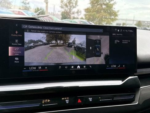 Used 2025 BMW 530i xDrive AWD/4WD image 24