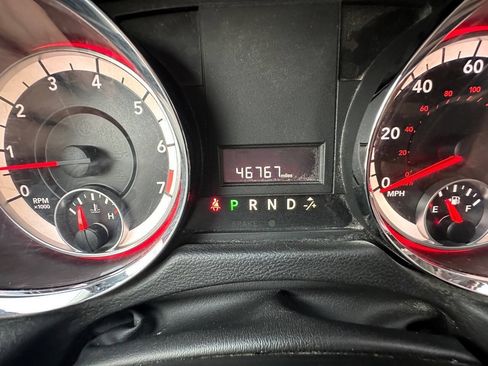 Used 2018 Dodge Grand Caravan SE w/ UConnect Hands-Free Group FWD image 17
