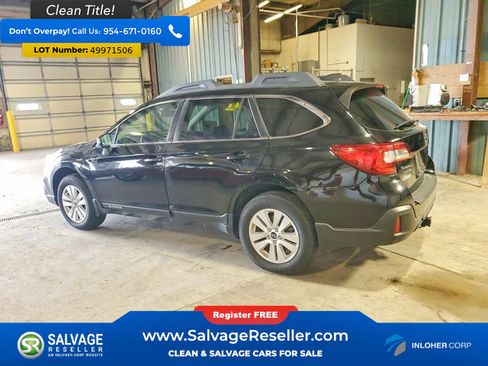 Used 2018 Subaru Outback 2.5i Premium image 3