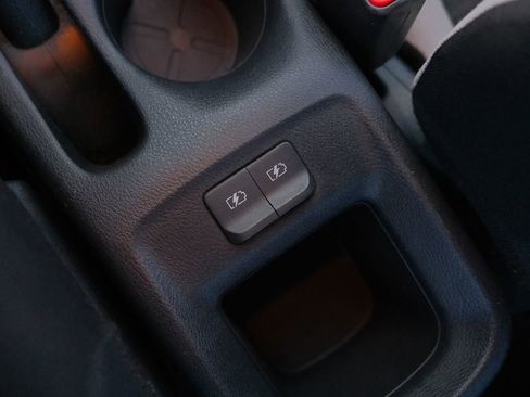 Used 2021 Nissan Versa SV image 19