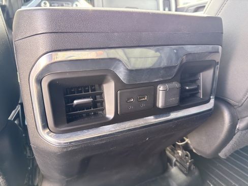 Used 2022 GMC Sierra 2500 SLT w/ SLT Convenience Package image 44